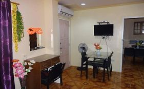 Julz Tropical Apartments
